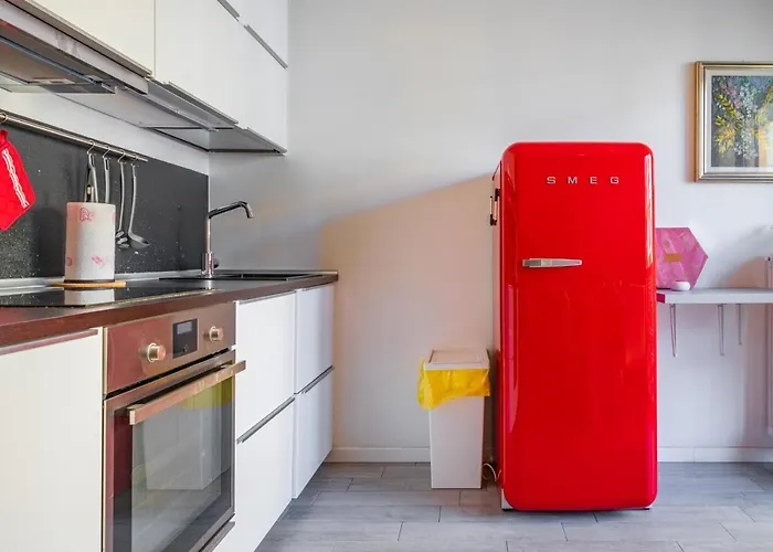 Residential Con Balcone * Парма