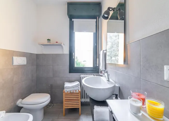 Residential Con Balcone 파르마